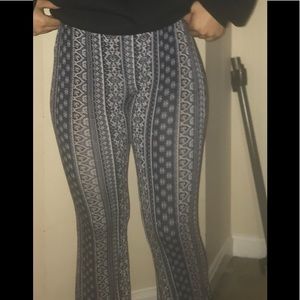 MEDIUM - BLUE FANCY PANTS. PETITS!!